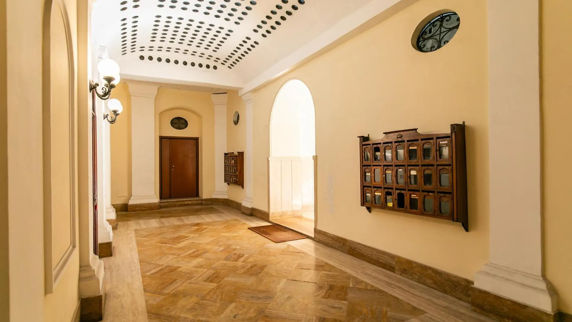 Apartment Dimora Luxe Colosseum With Jacuzzi Rome