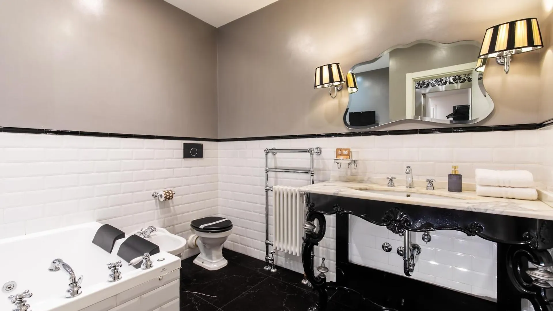 Dimora Luxe Colosseum With Jacuzzi Rome 0*,