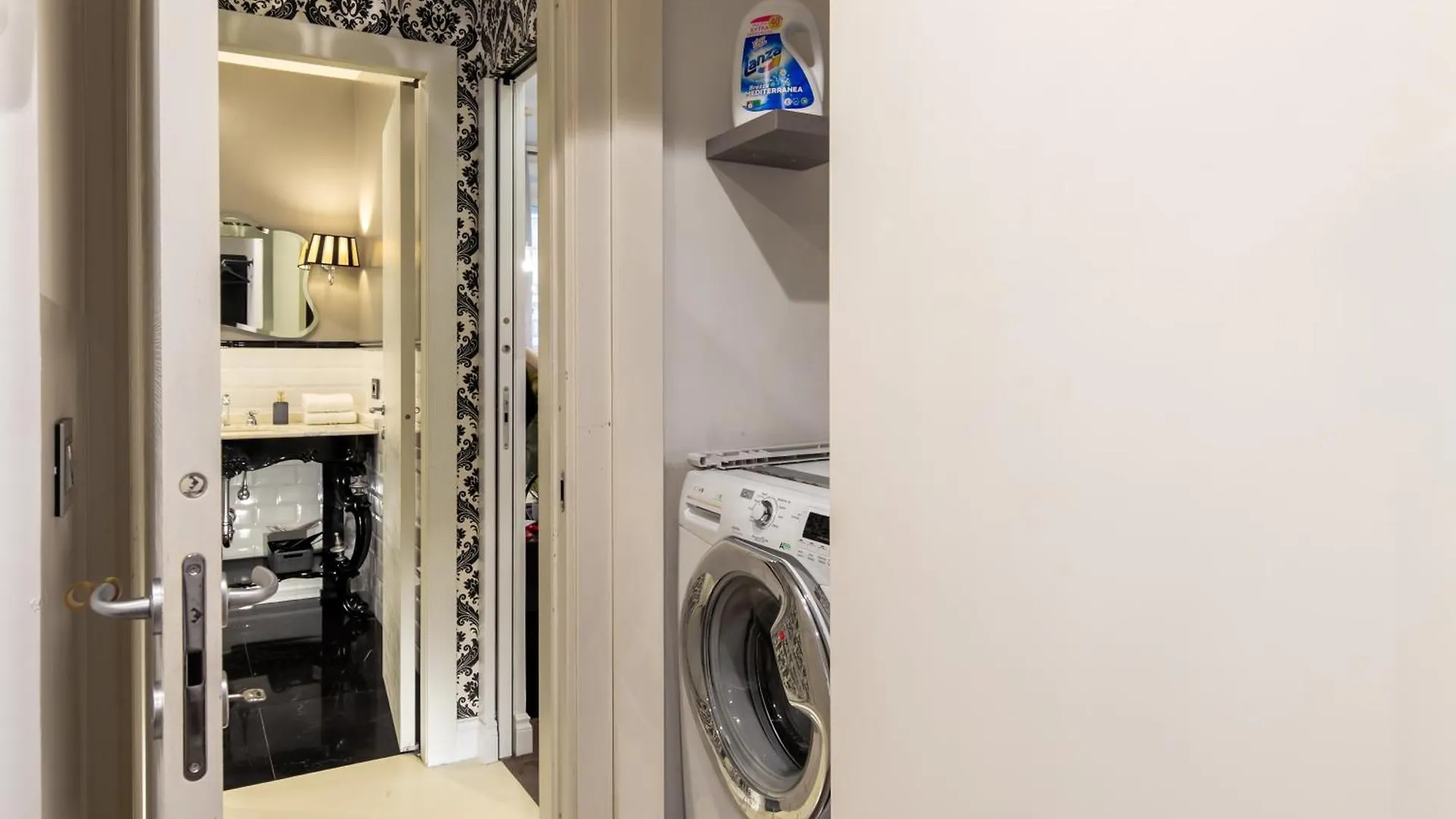 Dimora Luxe Colosseum With Jacuzzi Rome Apartment